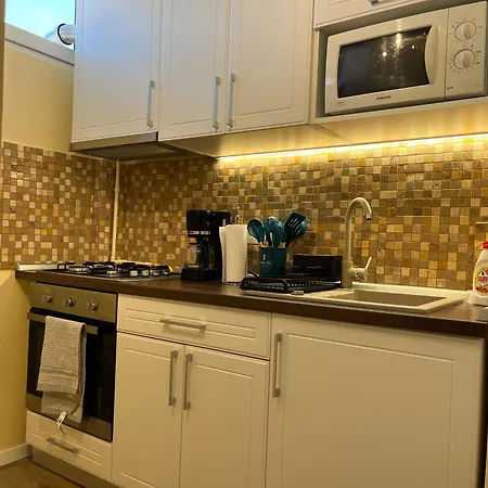 Quiet Flat With Balcony, Free Parking Included * クルージュ＝ナポカ